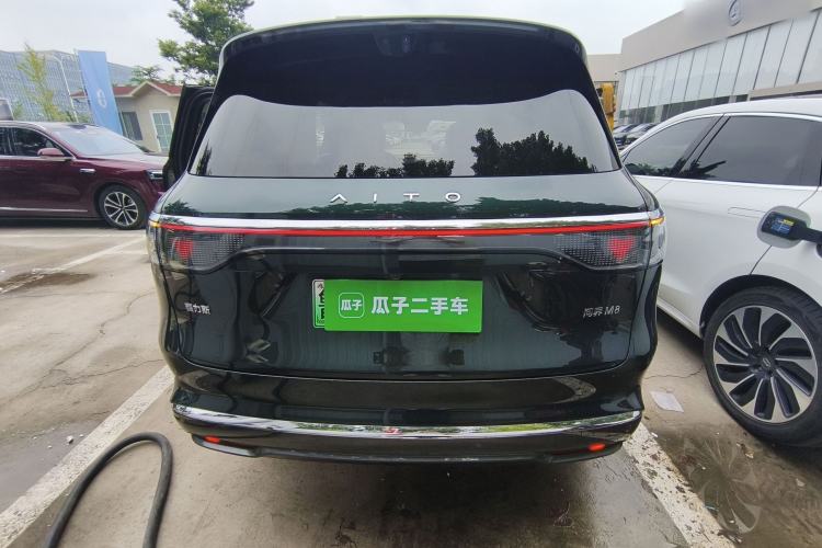 Used Hima AITO M8 2025 Extended-Range Ultra Version 53.4 kWh 6-Seater Edition Rear