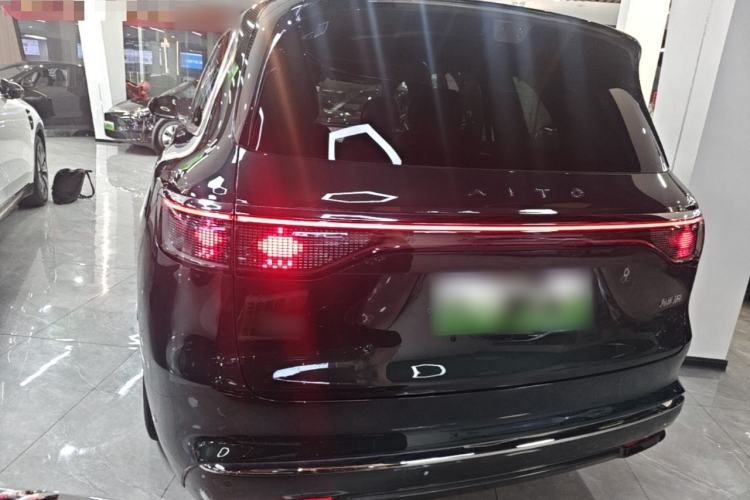Used Hima AITO M8 2025 Extended-Range Ultra Version 53.4 kWh 6-Seater Edition Rear Left 45 Deg
