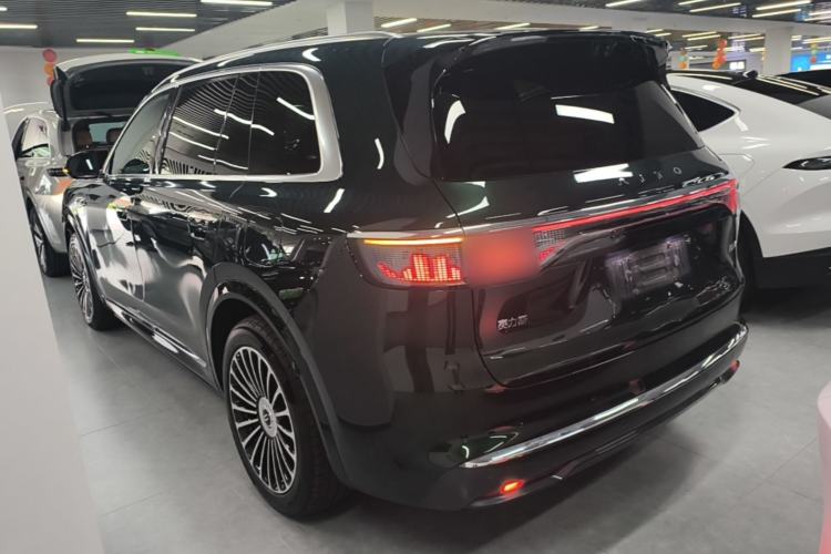 Used Hima AITO M8 2025 Extended-Range Ultra Version 53.4 kWh 6-Seater Edition Rear Left 45 Deg
