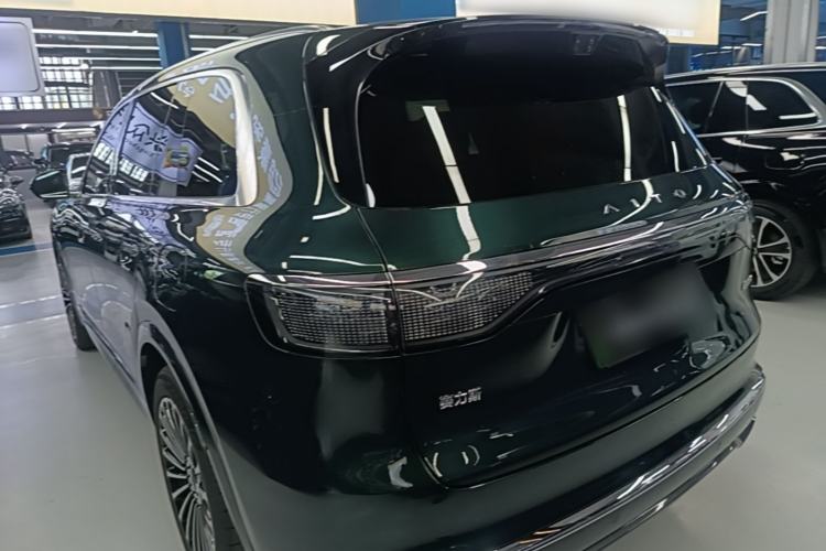 Used Hima AITO M8 2025 Extended-Range Ultra Version 53.4 kWh 6-Seater Edition Rear Left 45 Deg