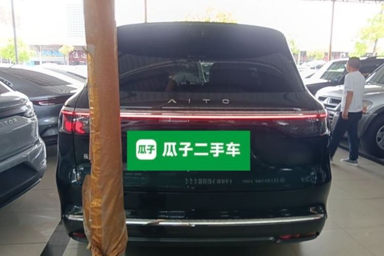 Used Hima AITO M8 2025 Extended-Range Max+ Version 53.4 kWh 6-Seater Edition Rear