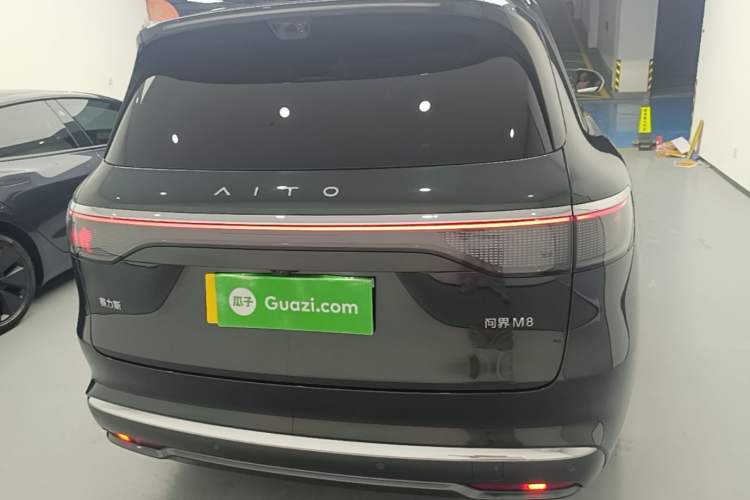 Used Hima AITO M8 2025 Extended-Range Max+ Version 53.4 kWh 6-Seater Edition Rear
