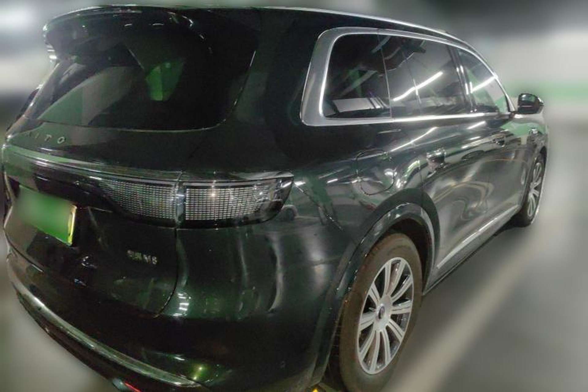 Used Hima AITO M8 2025 Extended-Range Max+ Version 53.4 kWh 6-Seater Edition Rear Right 45 Deg