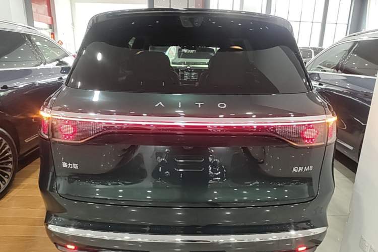 Used Hima AITO M8 2025 Extended-Range Ultra Version 53.4 kWh 6-Seater Edition Rear
