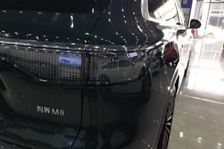 Used Hima AITO M8 2025 Extended-Range Ultra Version 53.4 kWh 6-Seater Edition Right Rear Taillight