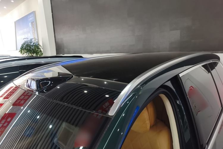 Used Hima AITO M8 2025 Extended-Range Max+ Version 53.4 kWh 5-Seater Edition Roof