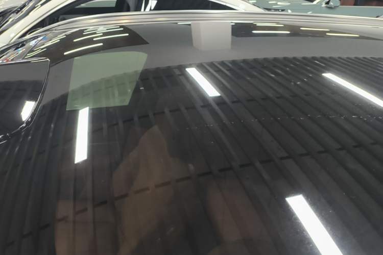 Used Hima AITO M8 2025 Extended-Range Ultra Version 53.4 kWh 6-Seater Edition Roof