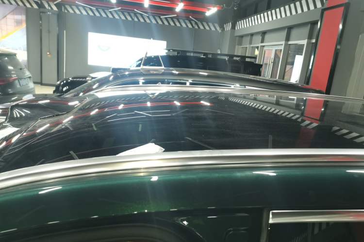 Used Hima AITO M8  Roof