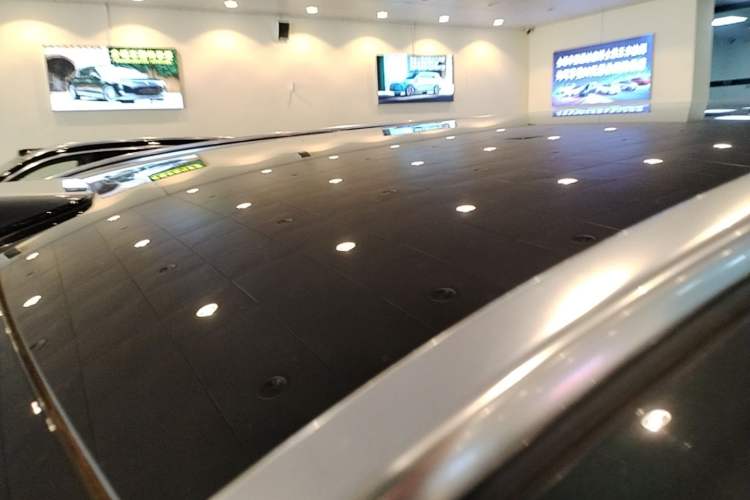 Used Hima AITO M8 2025 Extended-Range Ultra Version 53.4 kWh 6-Seater Edition Roof