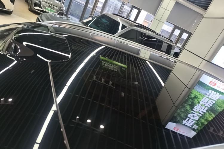 Used Hima AITO M8 2025 Extended-Range Ultra Version 53.4 kWh 6-Seater Edition Roof