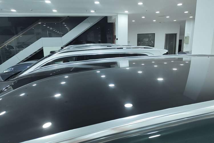 Used Hima AITO M8 2025 Extended-Range Ultra Version 53.4 kWh 6-Seater Edition Roof