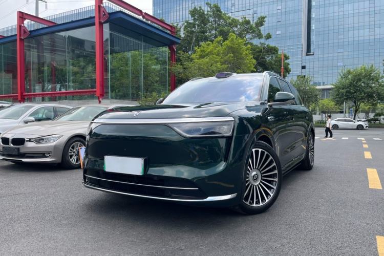 Hima AITO M8 2025 Extended-Range Ultra Version 53.4 kWh 6-Seater Edition