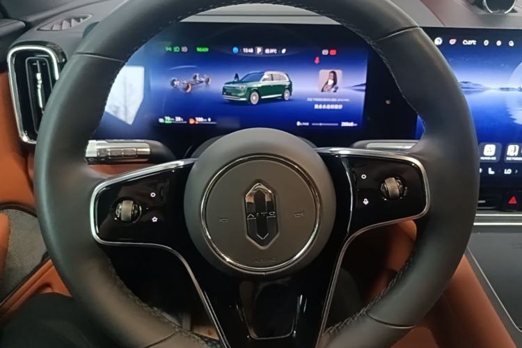 Used Hima AITO M8 2025 Extended-Range Ultra Version 53.4 kWh 6-Seater Edition Steering Wheel