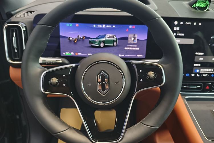 Used Hima AITO M8 2025 Extended-Range Ultra Version 53.4 kWh 6-Seater Edition Steering Wheel