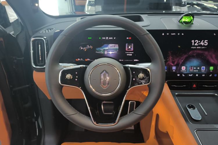 Used Hima AITO M8 2025 Extended-Range Ultra Version 53.4 kWh 6-Seater Edition Steering Wheel