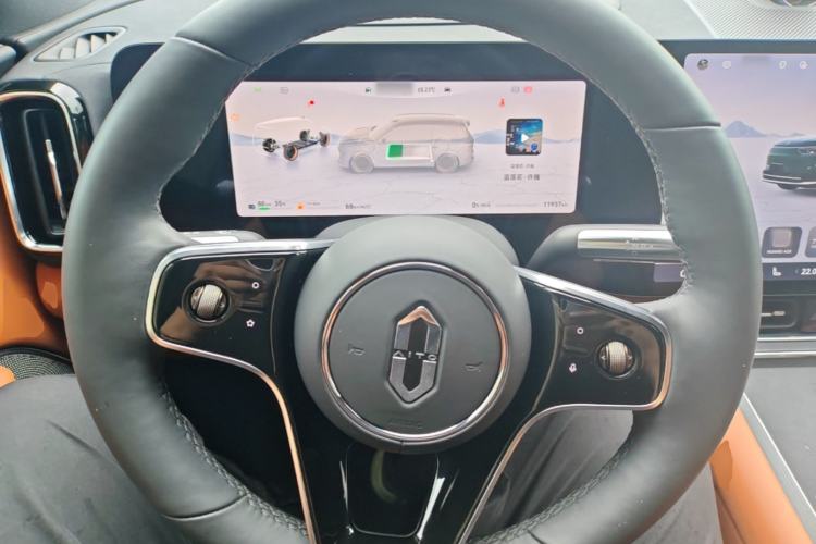 Used Hima AITO M8 2025 Extended-Range Ultra Version 53.4 kWh 6-Seater Edition Steering Wheel