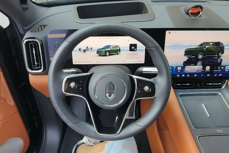 Used Hima AITO M8 2025 Extended-Range Ultra Version 53.4 kWh 6-Seater Edition Steering Wheel