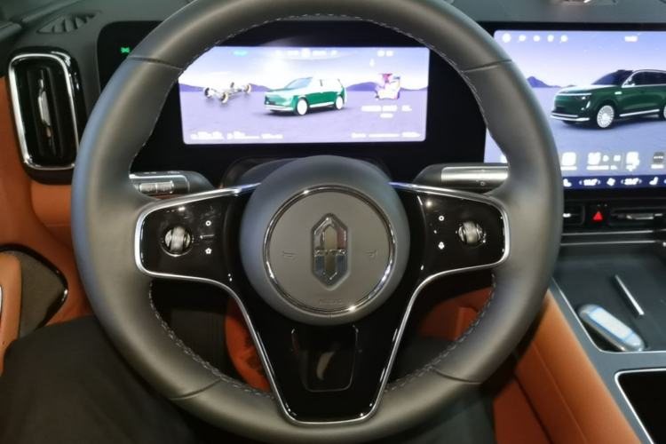 Used Hima AITO M8 2025 Extended-Range Ultra Version 53.4 kWh 6-Seater Edition Steering Wheel