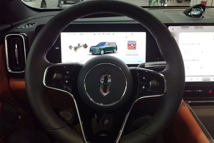 Used Hima AITO M8 2025 Extended-Range Ultra Version 53.4 kWh 6-Seater Edition Steering Wheel