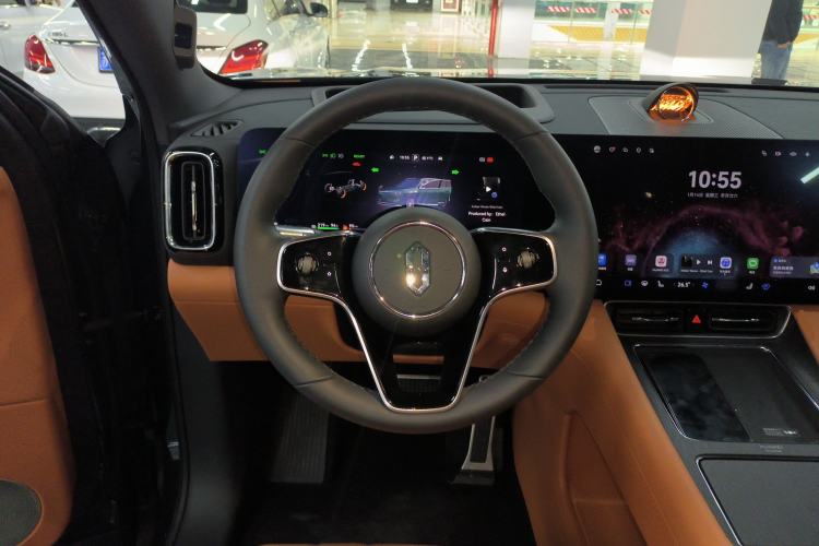 Used Hima AITO M8 2025 Extended-Range Ultra Version 53.4 kWh 6-Seater Edition Steering Wheel