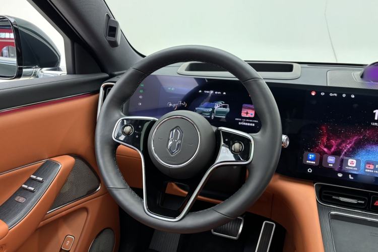 Used Hima AITO M8 2025 Extended-Range Ultra Version 53.4 kWh 6-Seater Edition Steering Wheel
