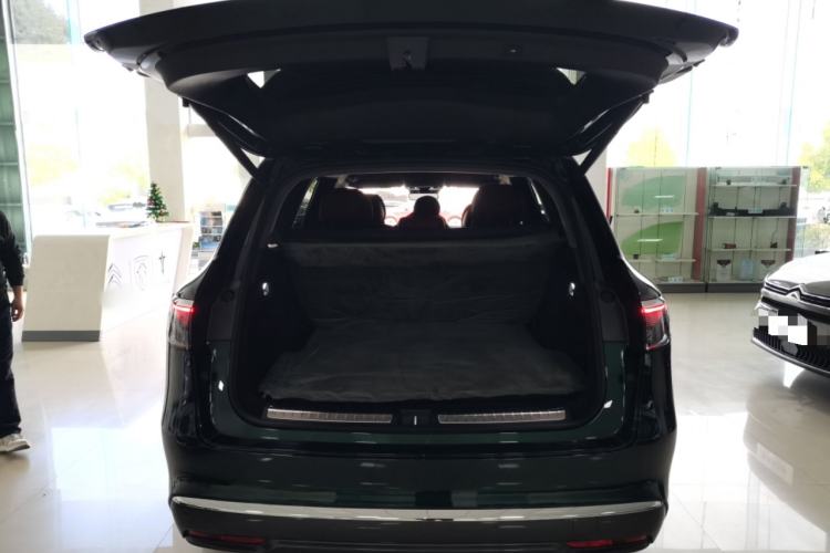 Used Hima AITO M8 2025 Extended-Range Max+ Version 53.4 kWh 5-Seater Edition Trunk