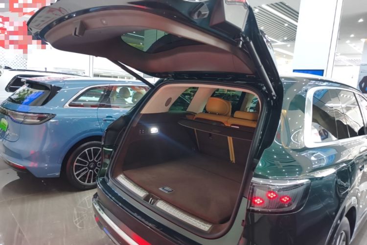 Used Hima AITO M8 2025 Extended-Range Max+ Version 53.4 kWh 5-Seater Edition Trunk