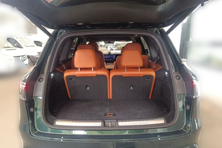 Used Hima AITO M8 2025 Extended-Range Max+ Version 53.4 kWh 6-Seater Edition Trunk