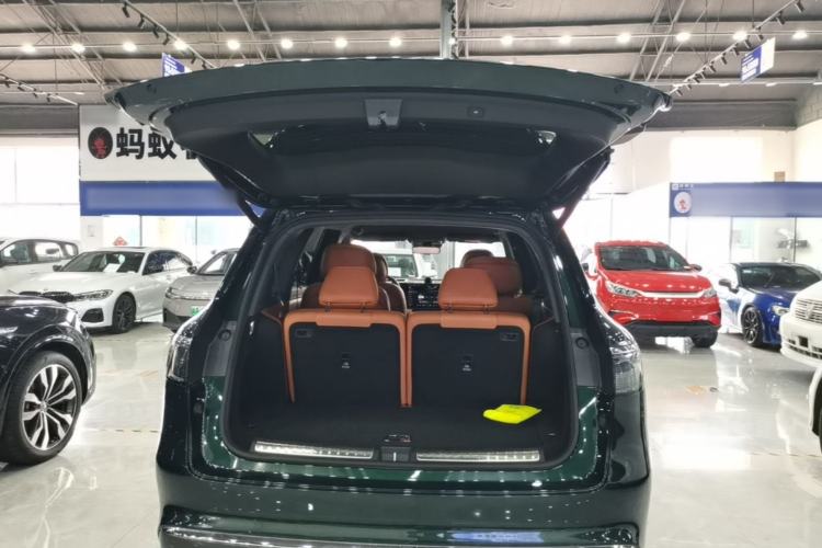 Used Hima AITO M8 2025 Extended-Range Ultra Version 53.4 kWh 6-Seater Edition Trunk