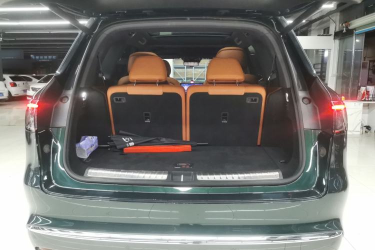 Used Hima AITO M8 2025 Extended-Range Max+ Version 53.4 kWh 6-Seater Edition Trunk