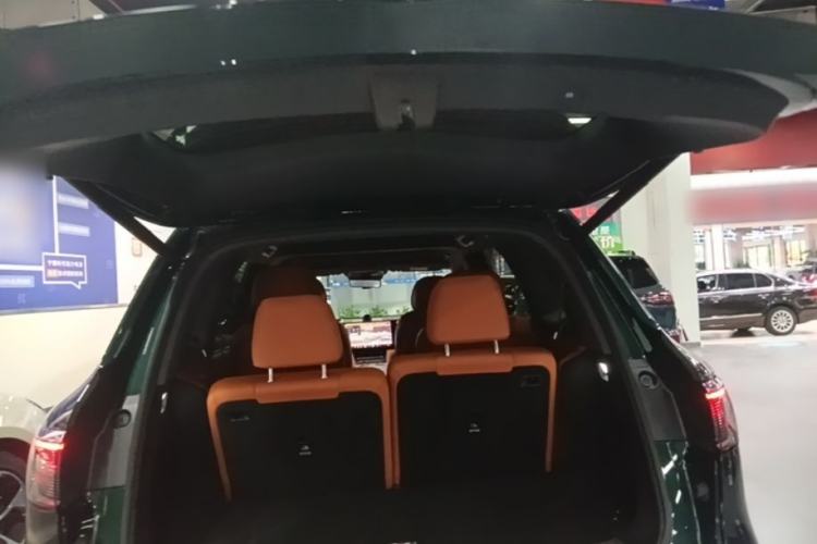 Used Hima AITO M8 2025 Extended-Range Ultra Version 53.4 kWh 6-Seater Edition Trunk