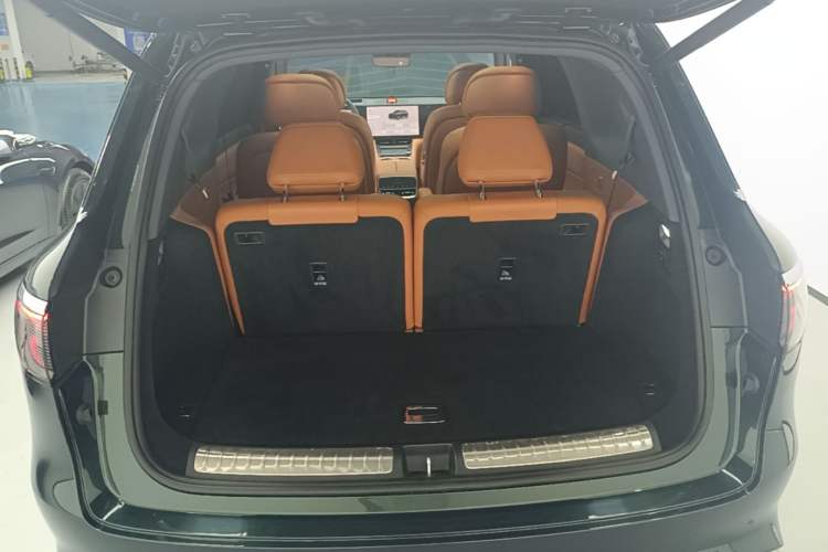 Used Hima AITO M8 2025 Extended-Range Max+ Version 53.4 kWh 6-Seater Edition Trunk