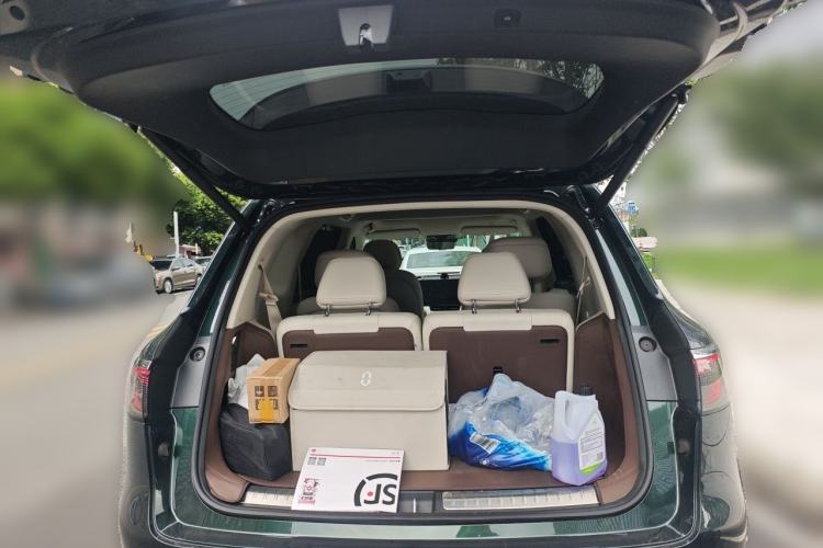 Used Hima AITO M8 2025 Extended-Range Ultra Version 53.4 kWh 6-Seater Edition Trunk