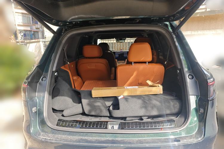 Used Hima AITO M8 2025 Model, Pure Electric Max+ Six-Seat Long-Range Version Trunk