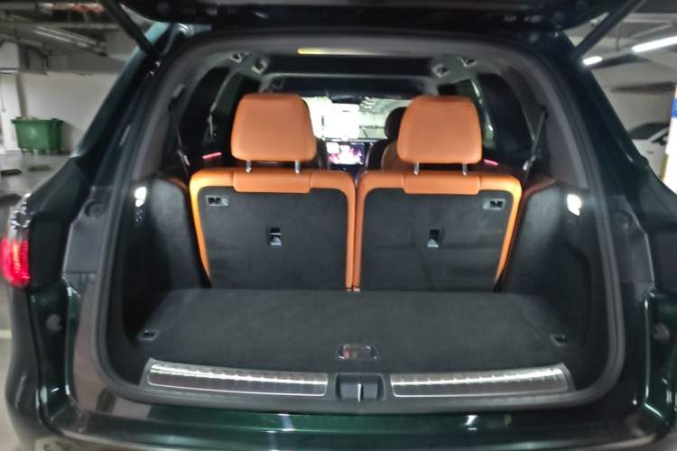 Used Hima AITO M8 2025 Extended-Range Ultra Version 53.4 kWh 6-Seater Edition Trunk