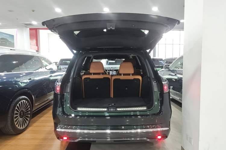 Used Hima AITO M8 2025 Extended-Range Ultra Version 53.4 kWh 6-Seater Edition Trunk