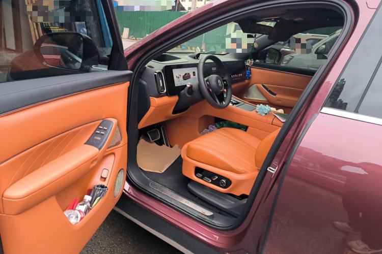 Used Hima AITO M8 2025 Extended-Range Max+ Version 53.4 kWh 6-Seater Edition Driver Seat