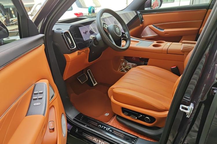 Used Hima AITO M8 2025 Model, Pure Electric Max+ Six-Seat Long-Range Version Driver Seat