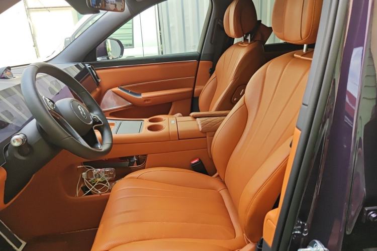 Used Hima AITO M8 2025 Model, Pure Electric Max+ Six-Seat Long-Range Version Left Front Seat