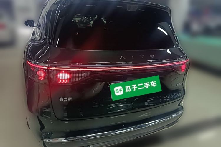 Used Hima AITO M8 2025 Extended-Range Max+ Version 53.4 kWh 6-Seater Edition Rear
