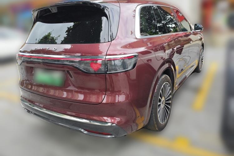 Used Hima AITO M8 2025 Extended-Range Ultra Version 53.4 kWh 6-Seater Edition Rear Right 45 Deg