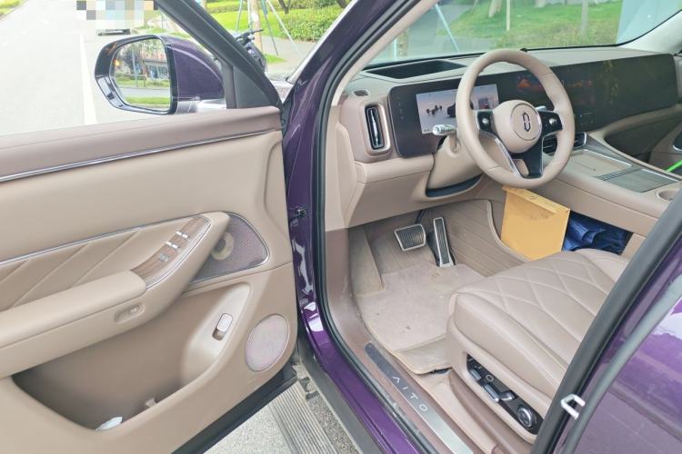 Used Hima AITO M8 2025 Model Pure Electric Max+ Five-Seat Long-Range Version Driver Seat