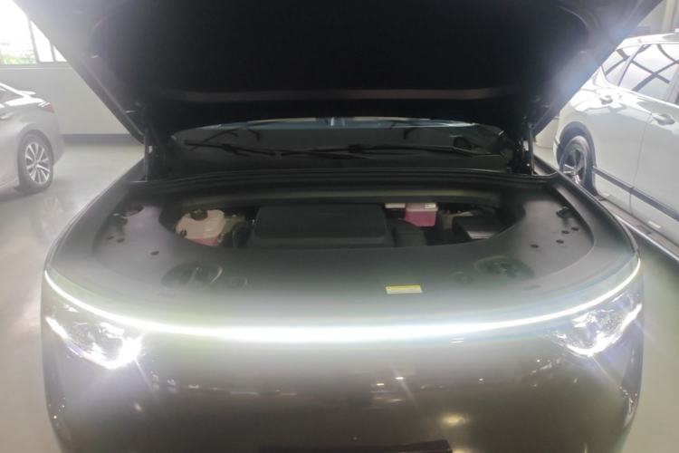 Used Hima AITO M8 2025 Extended-Range Max+ Version 53.4 kWh 5-Seater Edition Engine Bay