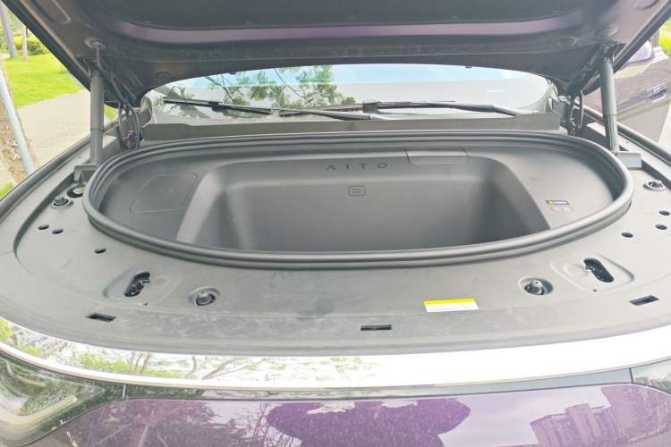 Used Hima AITO M8 2025 Model Pure Electric Max+ Five-Seat Long-Range Version Engine Bay