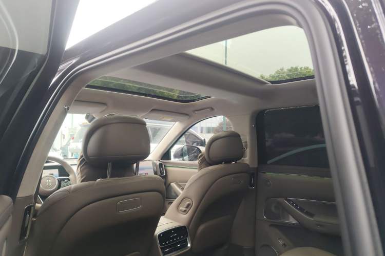 Used Hima AITO M8 2025 Model Pure Electric Max+ Five-Seat Long-Range Version Headliner