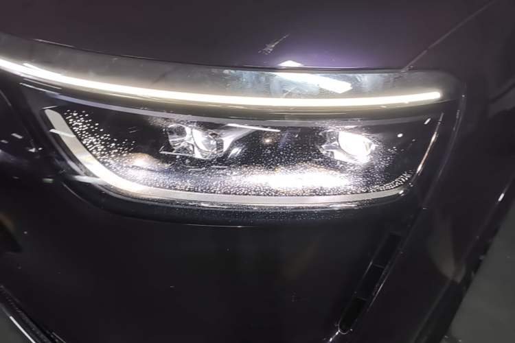 Used Hima AITO M8 2025 Model Pure Electric Max+ Five-Seat Long-Range Version Left Front Headlight