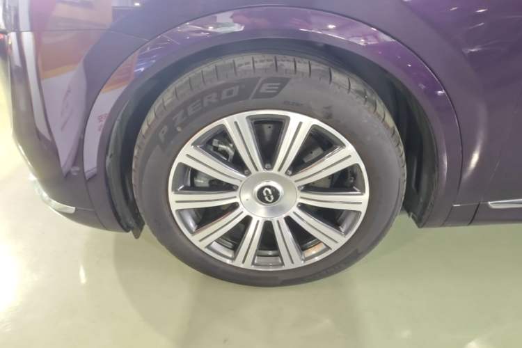Used Hima AITO M8 2025 Extended-Range Max+ Version 53.4 kWh 5-Seater Edition Left Front Wheel Hub