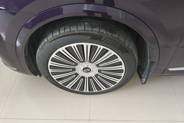 Used Hima AITO M8 2025 Model Pure Electric Ultra Six-Seat Four-Wheel-Drive Version Left Front Wheel Hub