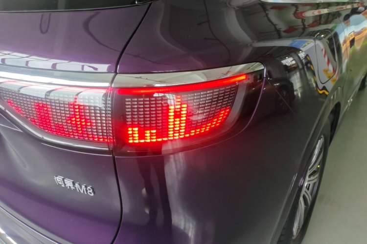 Used Hima AITO M8 2025 Extended-Range Max+ Version 53.4 kWh 5-Seater Edition Right Rear Taillight