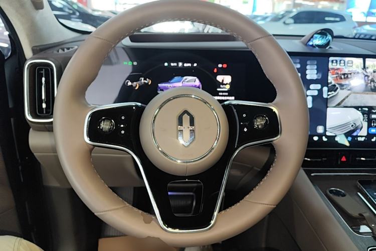 Used Hima AITO M8 2025 Extended-Range Max+ Version 53.4 kWh 6-Seater Edition Steering Wheel